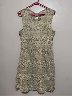 Three Hearts Cream Lace Sleeveless Mini Dress